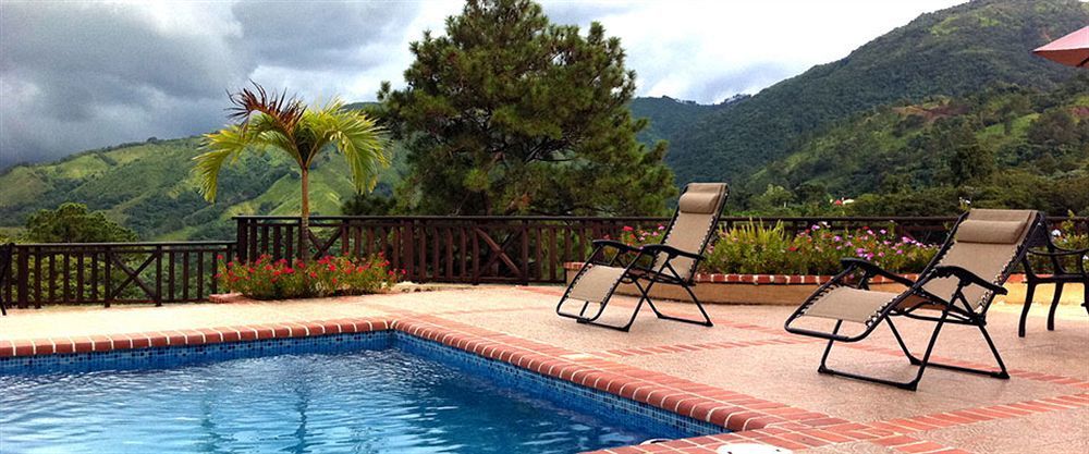 Hotel Rancho La Aurora Jarabacoa Extérieur photo